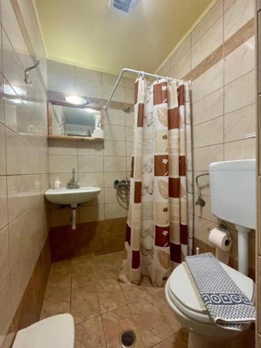 1173bath-single-room
